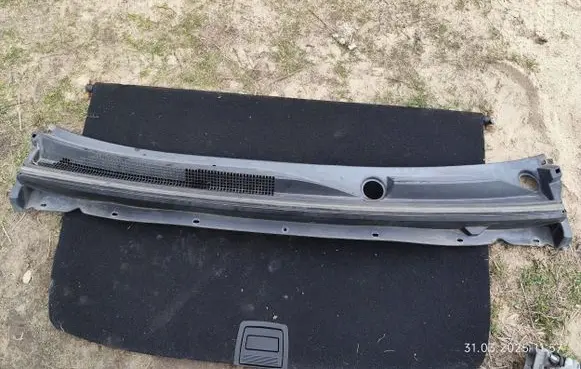 Mitsubishi Space Star Wiper trim 7405A501