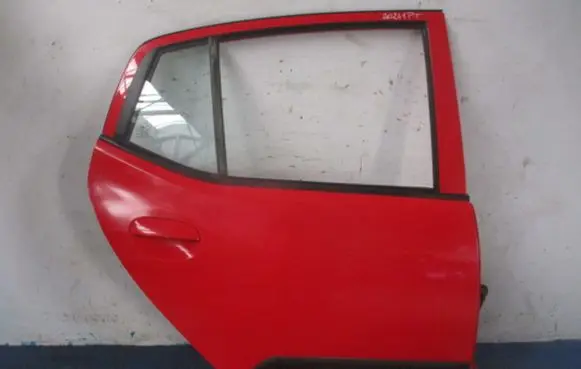 Hyundai i10 Rear door