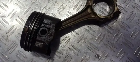 Audi A4 S4 B5 8D Piston with connecting rod