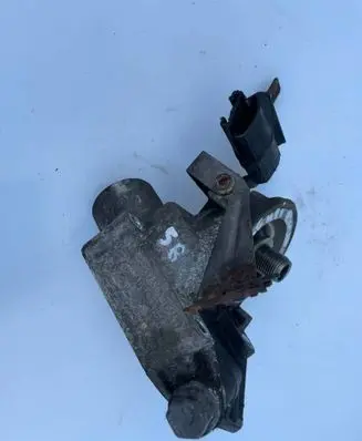 Volkswagen Golf V Oil filter mounting bracket 06A115417