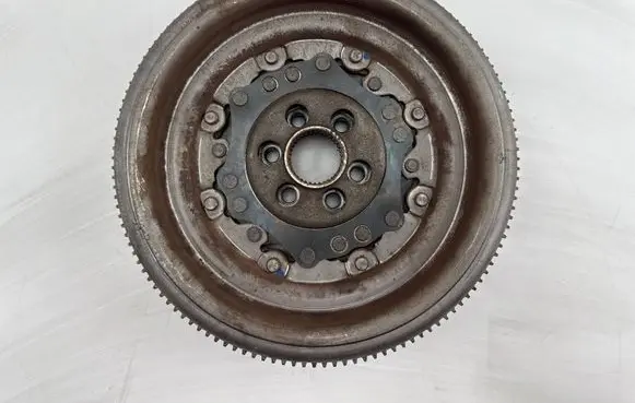 Volkswagen PASSAT B7 Dual mass flywheel