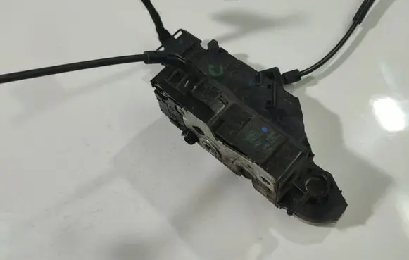 Citroen C4 Grand Picasso Front door lock 24087158
