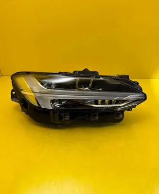 Volvo S90, V90 Headlight/headlamp 32342465