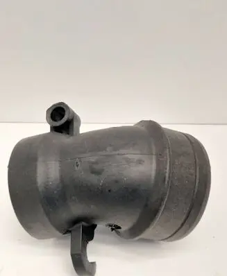 Volkswagen Tiguan Turbo air intake inlet pipe/hose 5N0129635