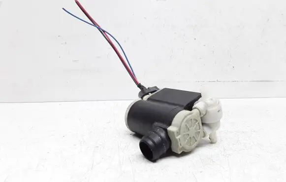 KIA Ceed Windscreen/windshield washer pump 985102V100
