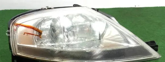 Citroen C3 Headlight/headlamp 9680157380