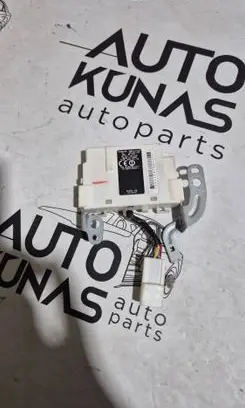 Toyota Prius (XW20) Door central lock control unit/module 8999247010 26424000