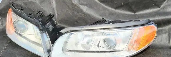 Volvo XC70 Headlights/headlamps set 31214347 31214348