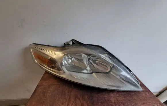 Ford Mondeo MK IV Headlight/headlamp 7S7113K060