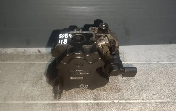 BMW 1 E81 E87 Fuel injection high pressure pump 7788670