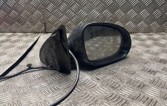 Volkswagen PASSAT B6 Front door electric wing mirror 3C0857934