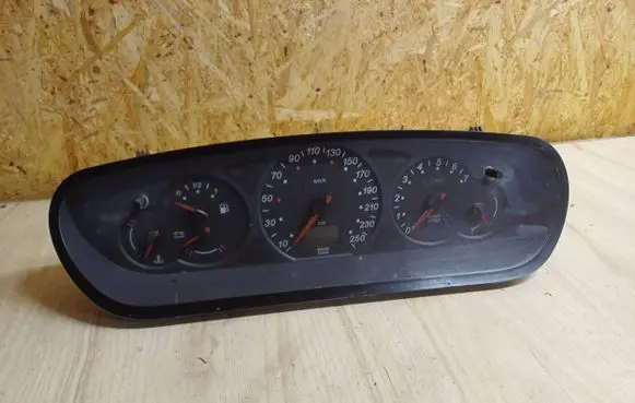 Citroen C5 Speedometer (instrument cluster) 9651481380 0081703
