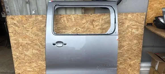 Peugeot Traveller Side sliding door 9846715680 K68K165