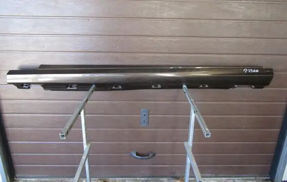 Front sill (body part)