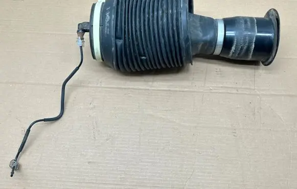 Toyota Land Cruiser (J150) Rear air suspension bag/shock absorber 16165443010