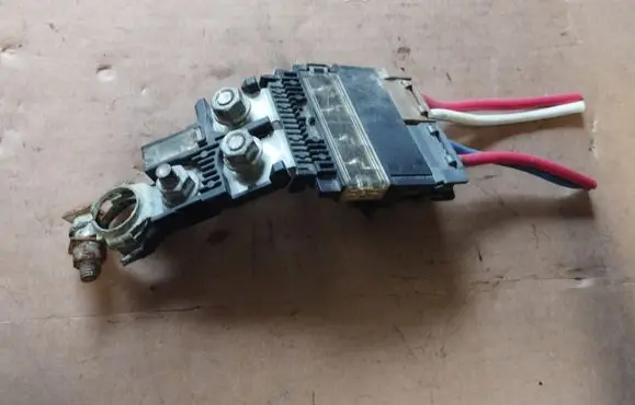 Infiniti G37 Positive cable (battery)