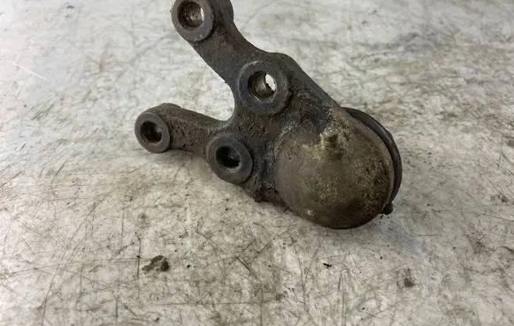 Mitsubishi Pajero Sport I Front ball joint 