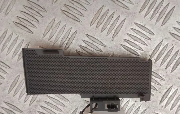 Dashboard glove box trim