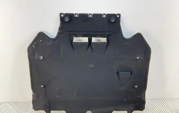 Audi A6 Allroad C7 Engine splash shield/under tray 4G0863822C