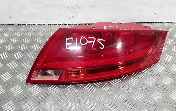 Rear/tail lights