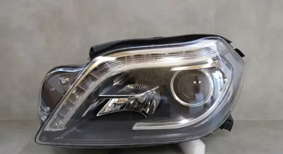 Mercedes-Benz GL X166 Headlight/headlamp A1668202761