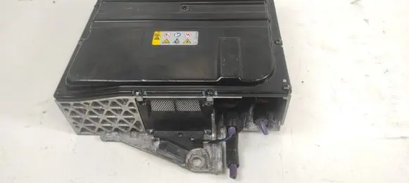 Volkswagen Golf VIII Hybrid / electric car battery 5WA915107