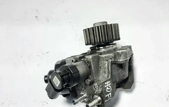 Skoda Superb B8 (3V) Fuel injection high pressure pump 04L130755E