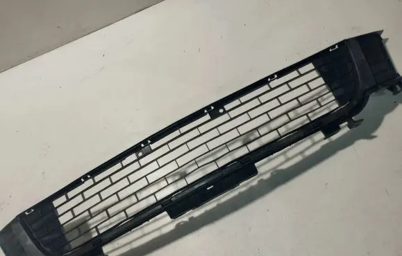 Honda Accord Front bumper lower grill