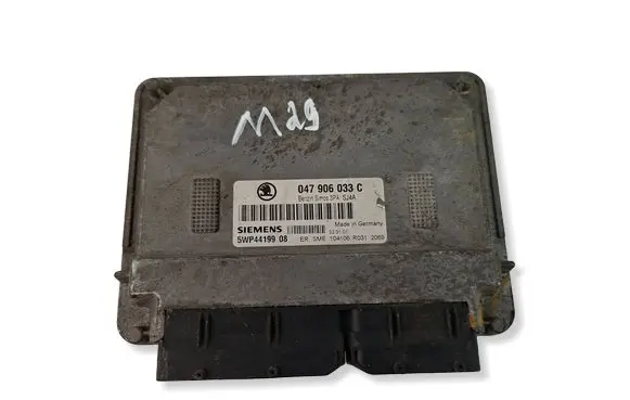 Skoda Fabia Mk1 (6Y) Engine control unit/module 047906033C 5WP4419908