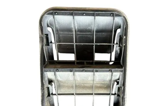 Renault Megane IV Quarter panel pressure vent 93862182
