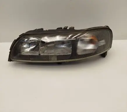 Volvo V70 Headlight/headlamp 8662919 89006878