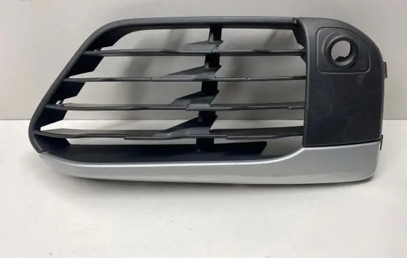 BMW X1 F48 F49 Front bumper lower grill 51117354778 7354778