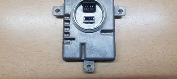 Porsche Macan (95B) Headlight ballast module Xenon 991618323