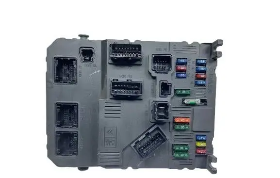 Peugeot 206 Fuse module 9646777280-KASACJ 9646777280