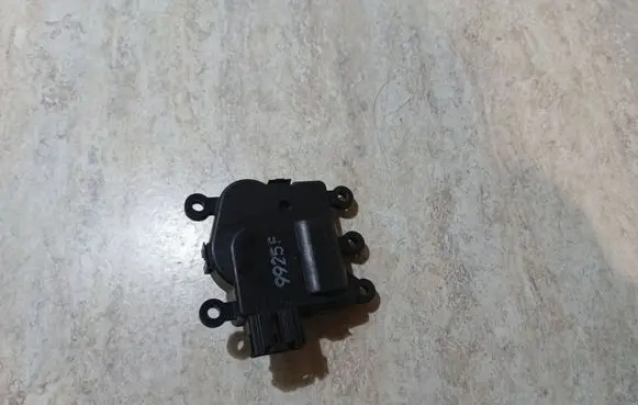 Mazda 6 Air flap motor/actuator PPGF