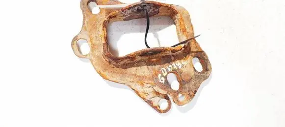 Saab 9-5 Bracket in trunk/boot 