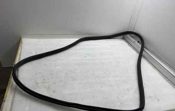 Tesla Model X Front door rubber seal 103211700D