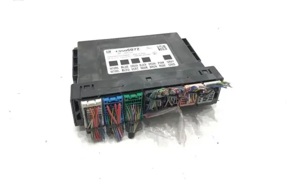 Opel Corsa E Central body control module 13506072