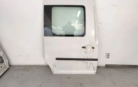 Volkswagen Caddy Side sliding door 