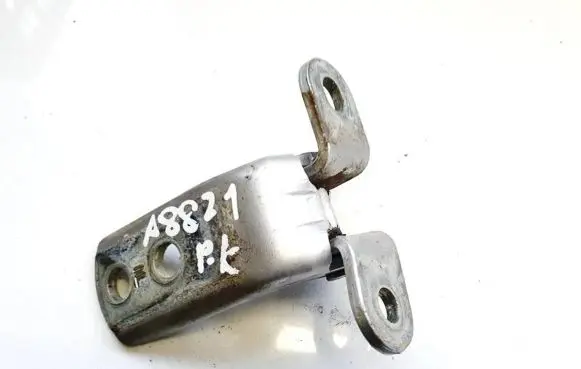 Toyota Urban Cruiser (XP110) Front door upper hinge