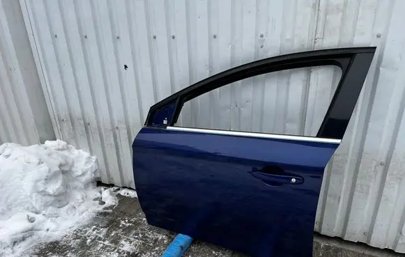 Ford Mondeo MK IV Front door 9G9T14B533QC 6G9T14603BF