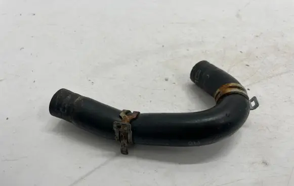 Opel Insignia B Engine coolant pipe/hose 55570079