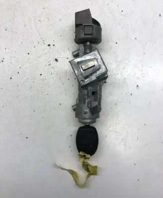 Ford Focus C-MAX Ignition lock 3M513F880AC