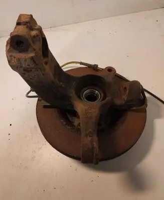 Toyota Aygo AB10 Front wheel hub