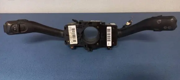 Volkswagen PASSAT B5 Indicator stalk 4BO953503H