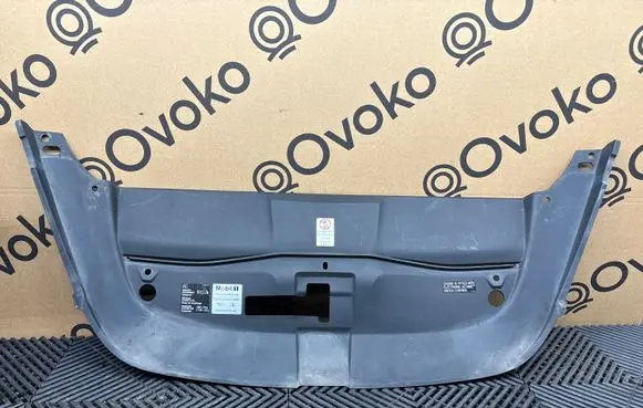 Porsche Cayenne (92A) Engine bonnet/hood lock trim molding 7P5805806B