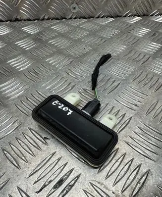 Tailgate opening switch