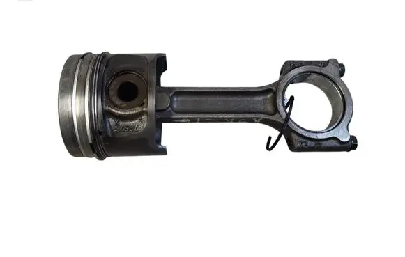 Nissan Qashqai Piston with connecting rod 
