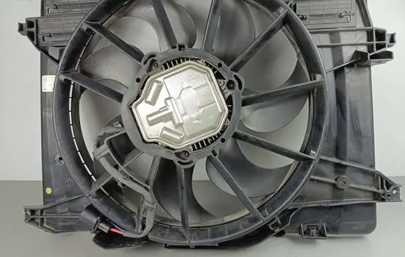 KIA Stinger Radiator cooling fan shroud F00S3D2041 NF100GXHBA 2459RPR372A