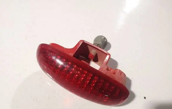 Opel Vivaro Third/center stoplight 8200209522a